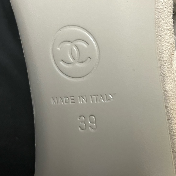 Authentic Chanel Suede Metallic Lambskin Cap Toe CC Slingback Pump size 39 - Picture 12 of 15